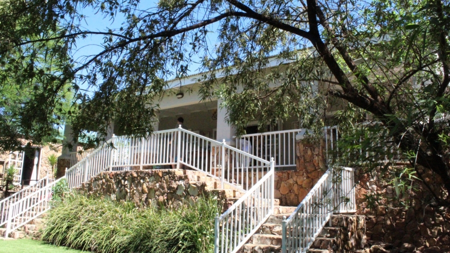 5 Bedroom Property for Sale in Parys Free State